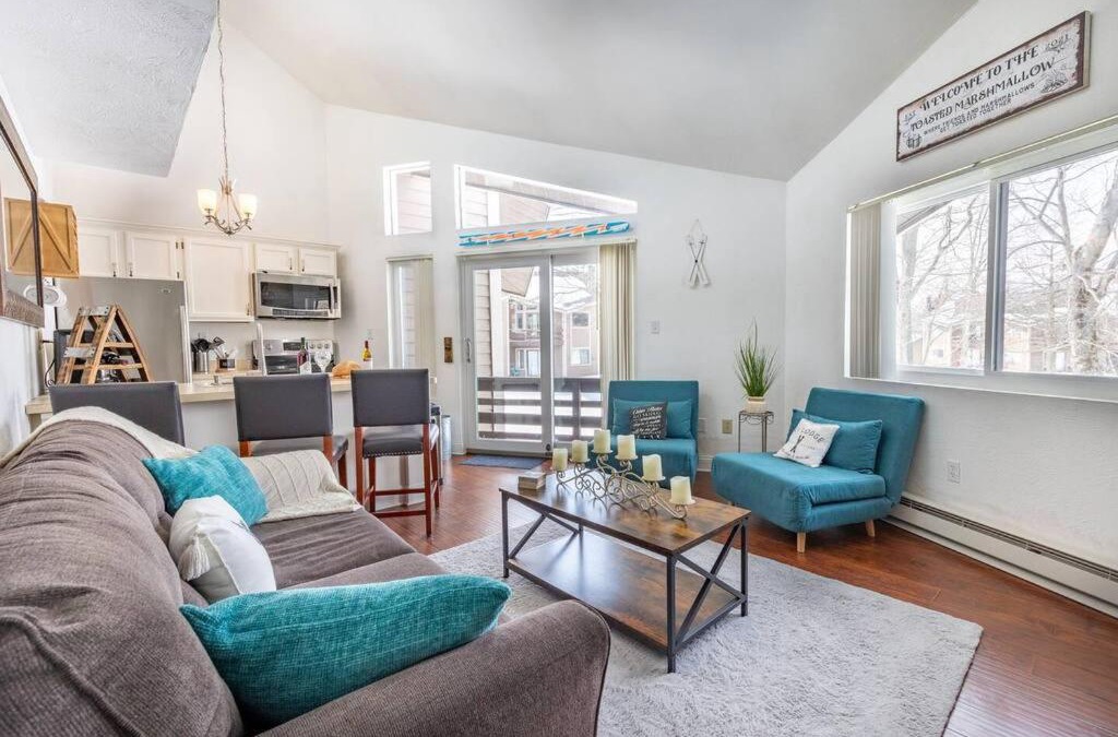 Hidden Valley Apartment | Hidden Valley -1 BR w/Loft -2 Min. walk to Pool/Ten