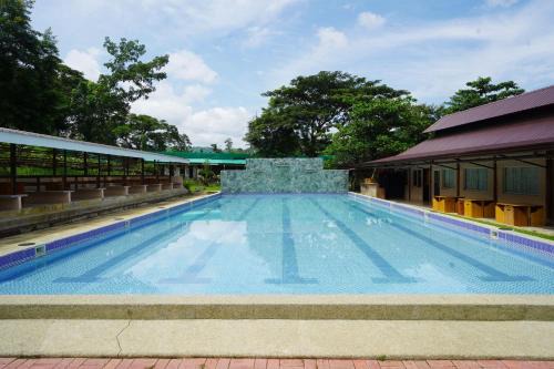 Pinamungajan Resort | Hidden Valley Organic Farm Resort