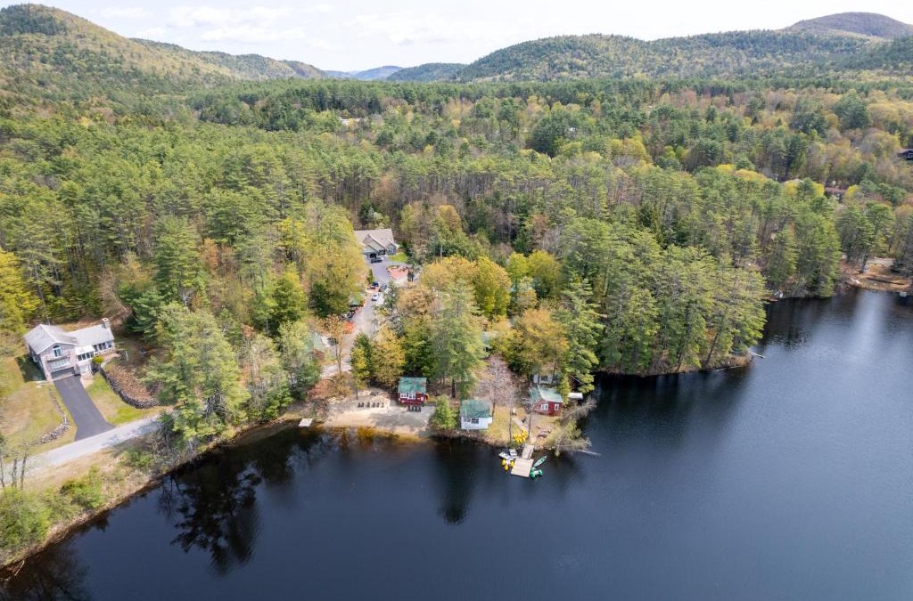 Lake Luzerne Resort | Hide-A-Way Waterfront Cottages