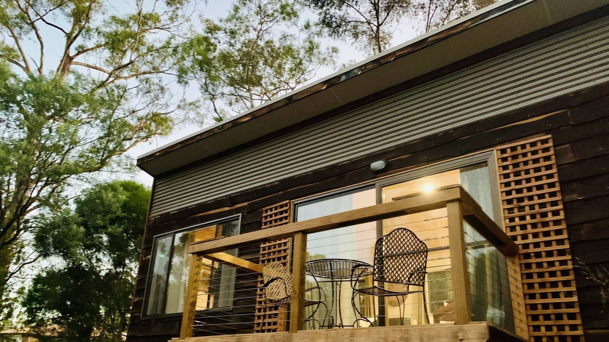 Acton Park Cabin | Hideaway@Acton - a rustic cabin hidden in the bush