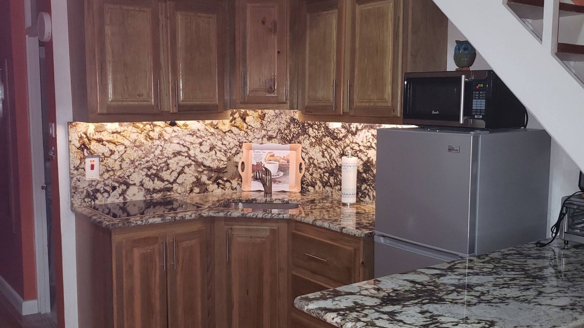 St.Bran's Burg Condo | Hideaway by the Sea