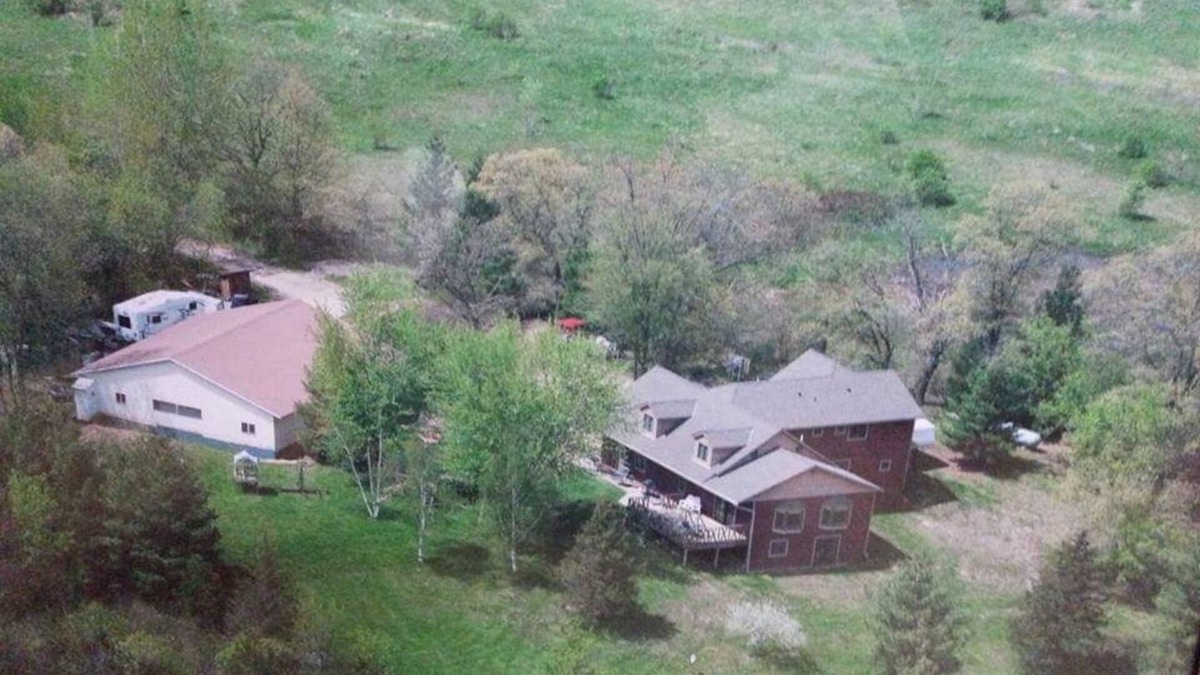 St. Joseph House | Hideaway from the Twin Cities: sharing my home, 5 single rooms, 2 adults 80/rm.