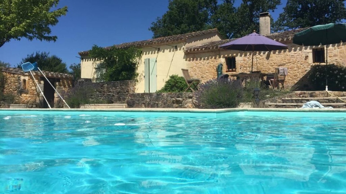 Biron Cottage | Hideaway Gite nestled under a magnificent 12th C. Chateau in beautiful Perigord