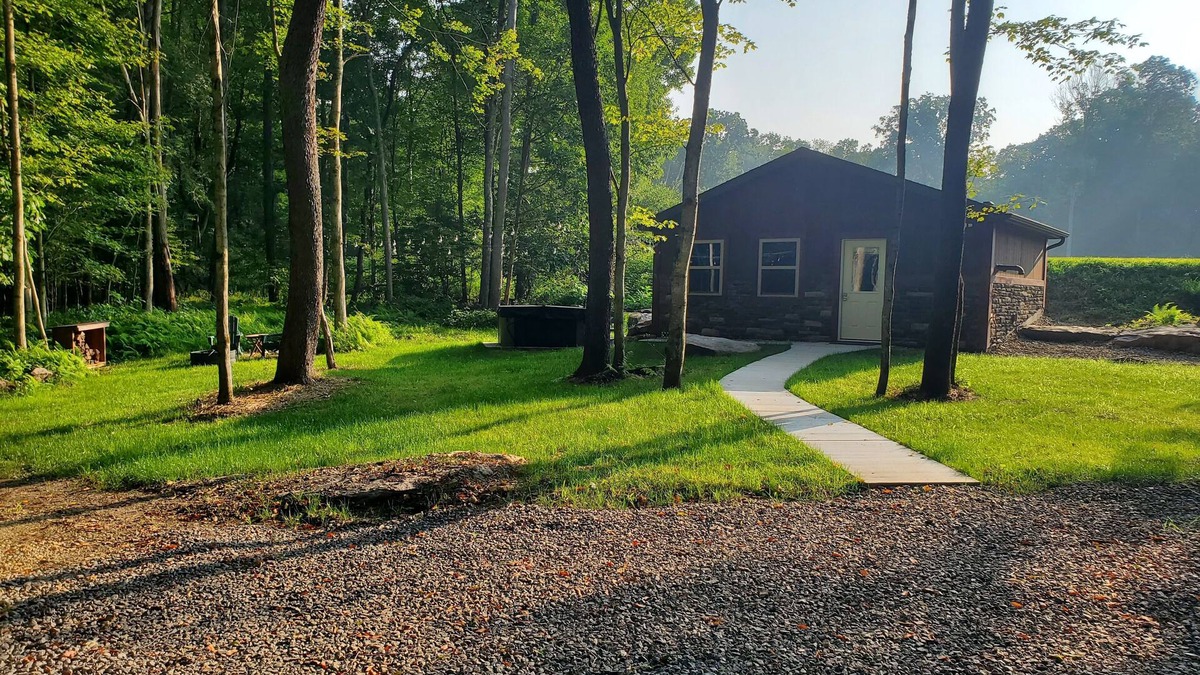 Kossuth Cottage | Hideaway Haven Farm Cottage Experience