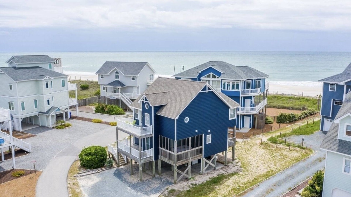 Village of Stump Sound House | Hideaway Heaven a 4bed/3.5bath Oceanfront Hot Tub