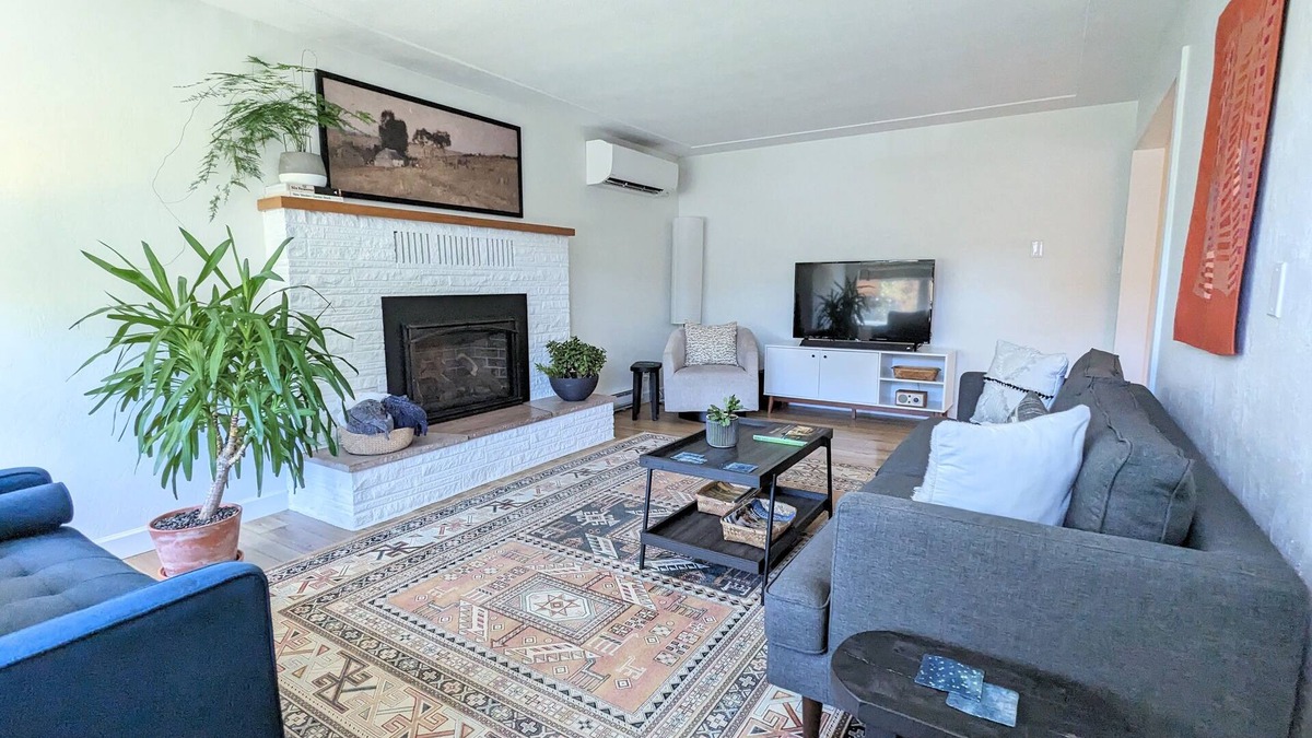 McMinnville House | Hideaway House Tucked In The Heart Of McMinnville