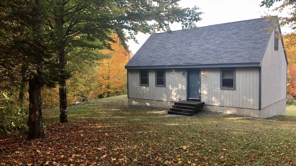 Errol House | Hideaway in the Great North Woods - direct access to snowmobile trails