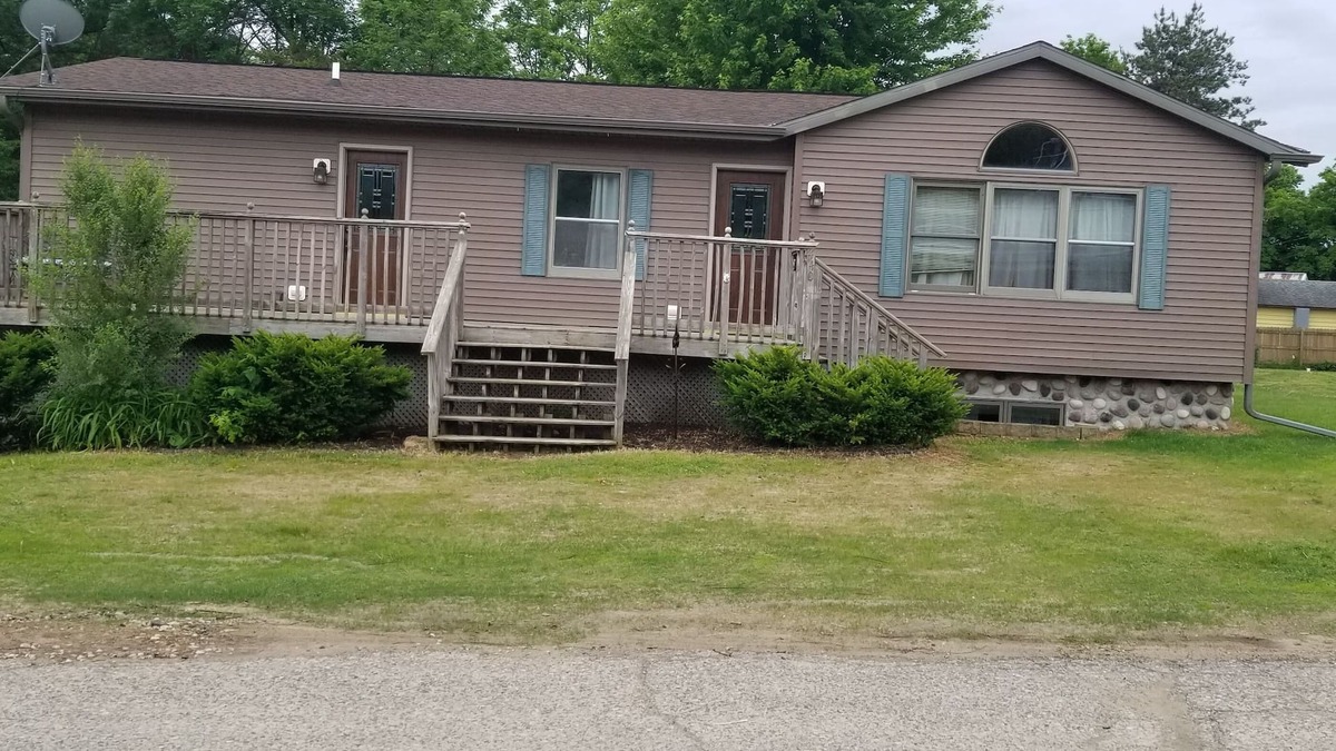 Wabasha County House | Hideaway in the Millville Valley