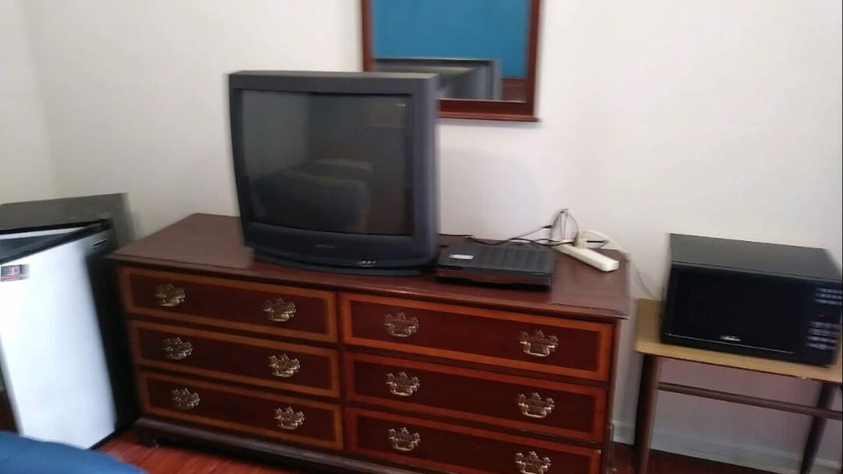 North Tonawanda Hotel | Hideaway Motel at Hayat