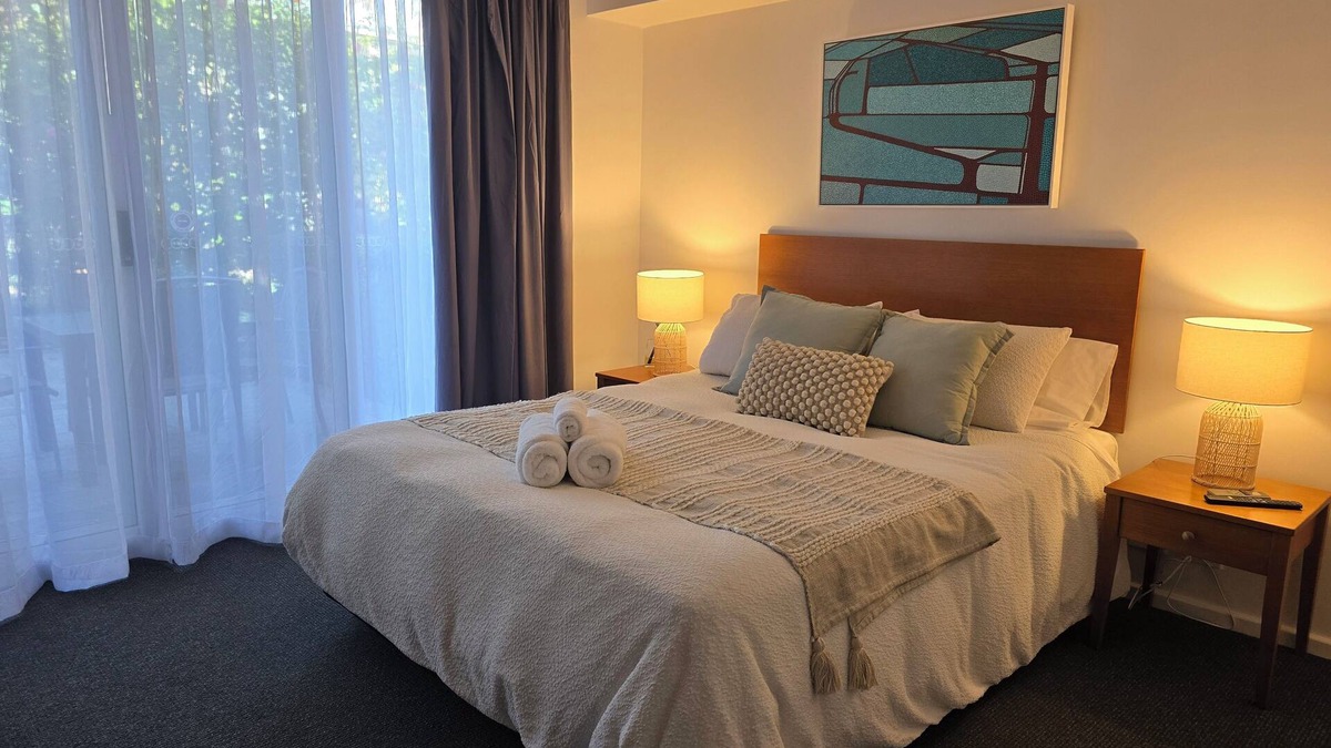 Halls Head Apartment | Hideaway on the water
