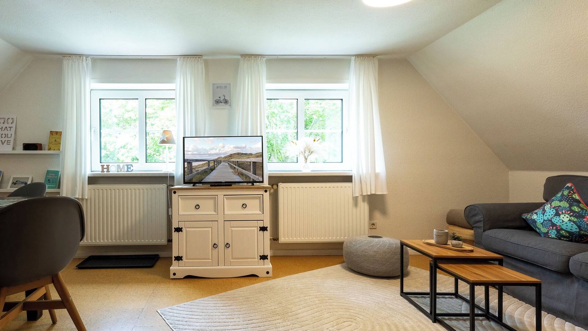 Großmorsum Apartment | Hier Spielt ein Echter Naturbursche die Erste Geige: Eichenholz