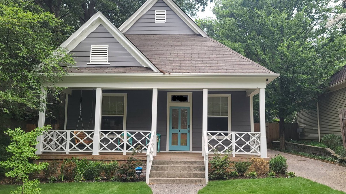 East Midtown House | Higbee House, your home away from home and then some.