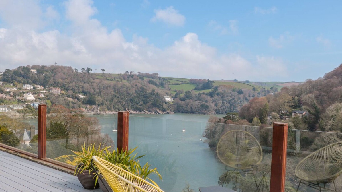 Dartmouth Cottage | HIGH BANKS, family friendly, country holiday cottage in Dartmouth