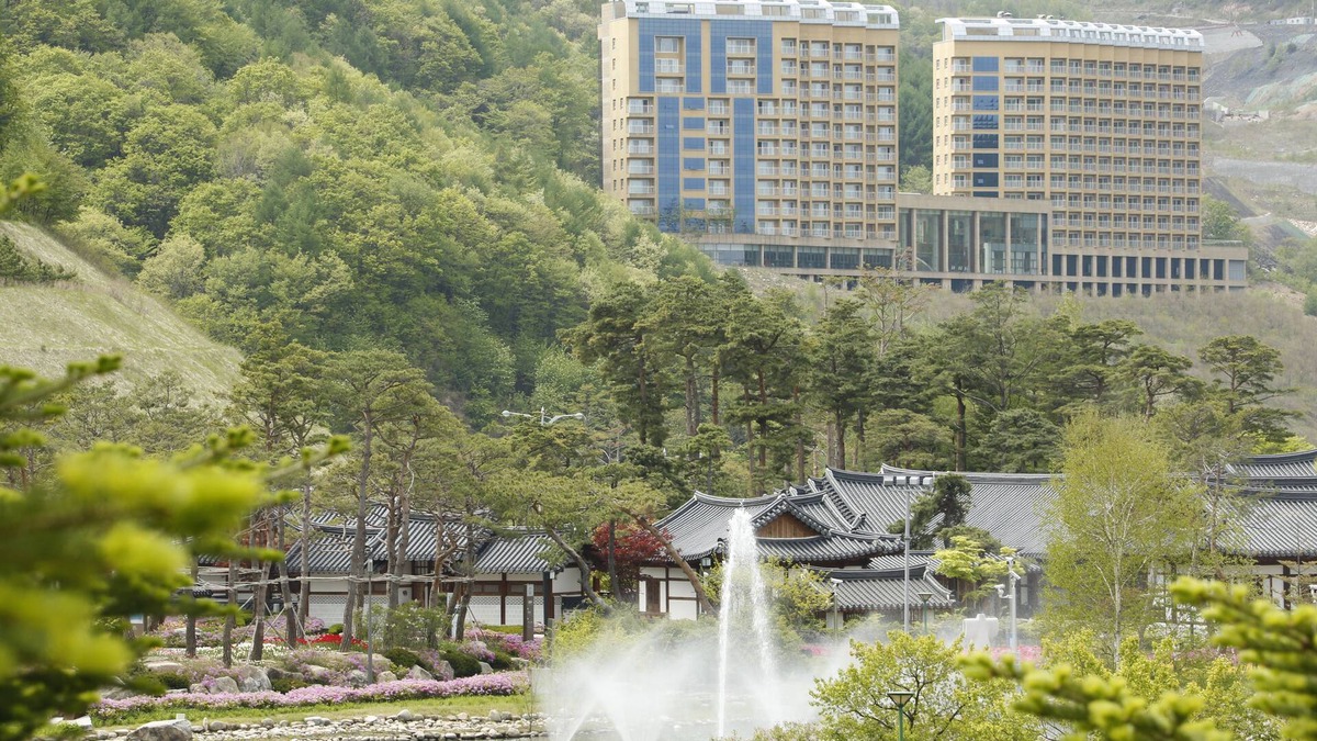 Sabuk Hotel | High Castle Resort