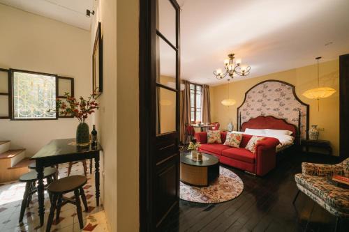 Hoan Kiem Villa | High-class French villa 168m2 by SSens Homes