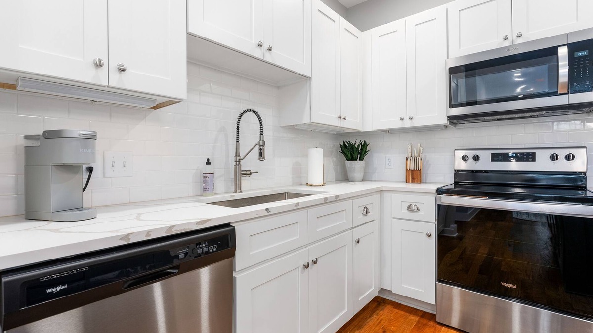 Auburn Apartment | High End 2/2 above Target in Downtown Auburn - 203