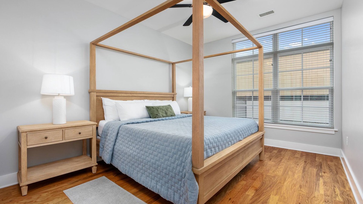 Auburn Apartment | High End 2 Bedroom in Downtown Auburn ~ 206 over Downtown Target