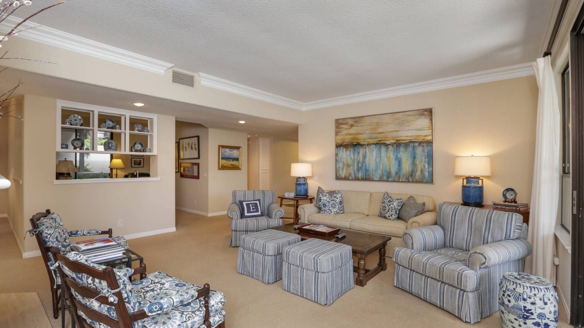 Newport Center Condo | High End Amenities, 2 King BRs, each w/Private Bath, Gated Community, Private Patio in Sea Island