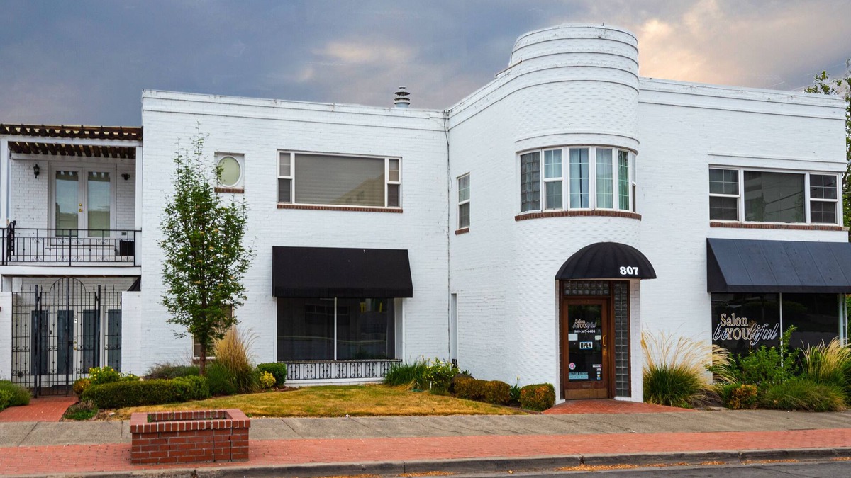 Yakima Condo | High-end Downtown Yakima Condo in Historic Building, Walk to Food and Drink