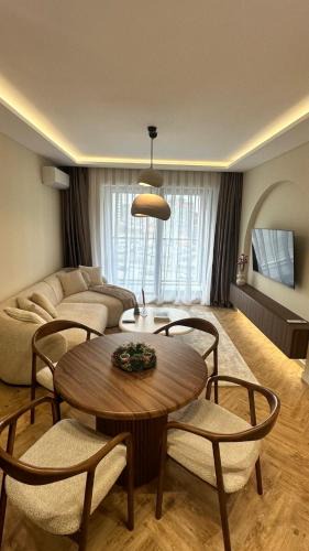 rayon Triaditsa Apartment | High End Elegant Living & Free Parking