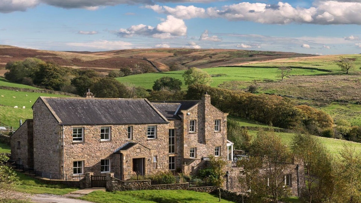 Bretherdale Cottage | HIGH FELLSIDE HALL, family friendly, with pool in Sedbergh