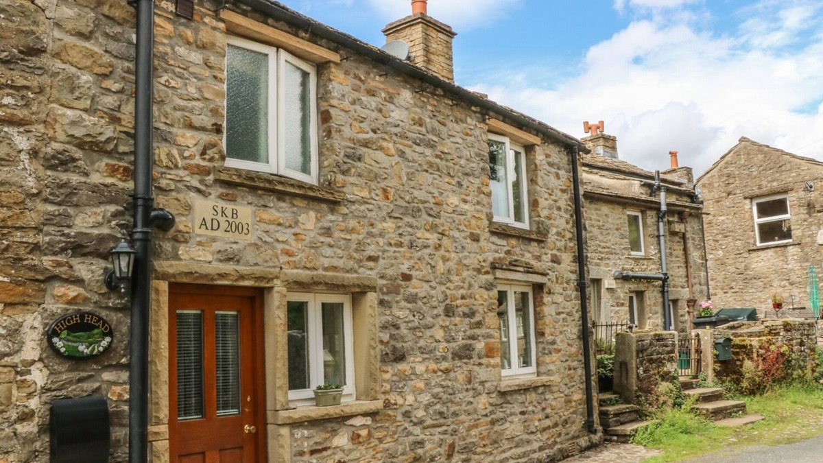 Keld Cottage | HIGH HEAD, with open fire in Muker