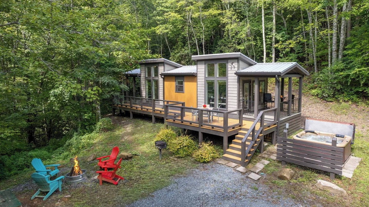 Robbinsville Cottage | High Hollow Cottage: Modern Tiny Home with Hot Tub and Fire Pit