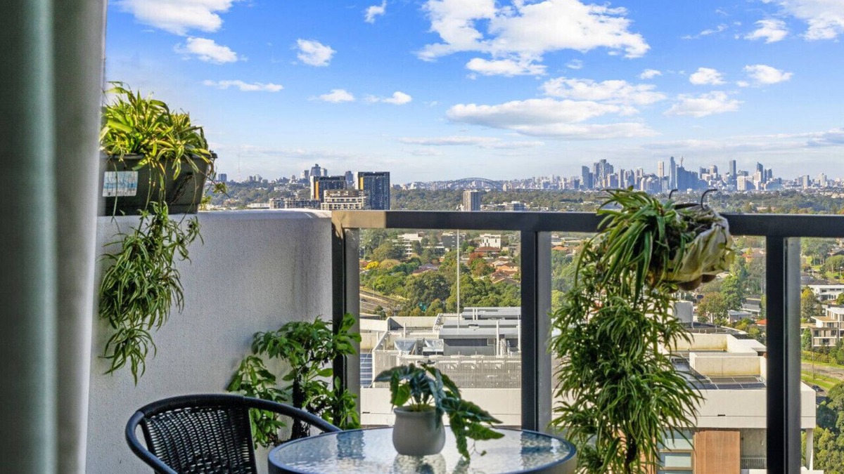 Macquarie Park Apartment | High level urban retreat in Macquarie Park
