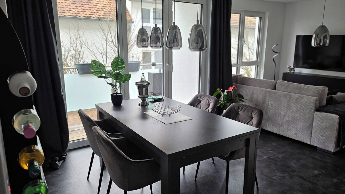 Marburg Apartment | High-quality and modern 3-room apartment with parking space and balcony