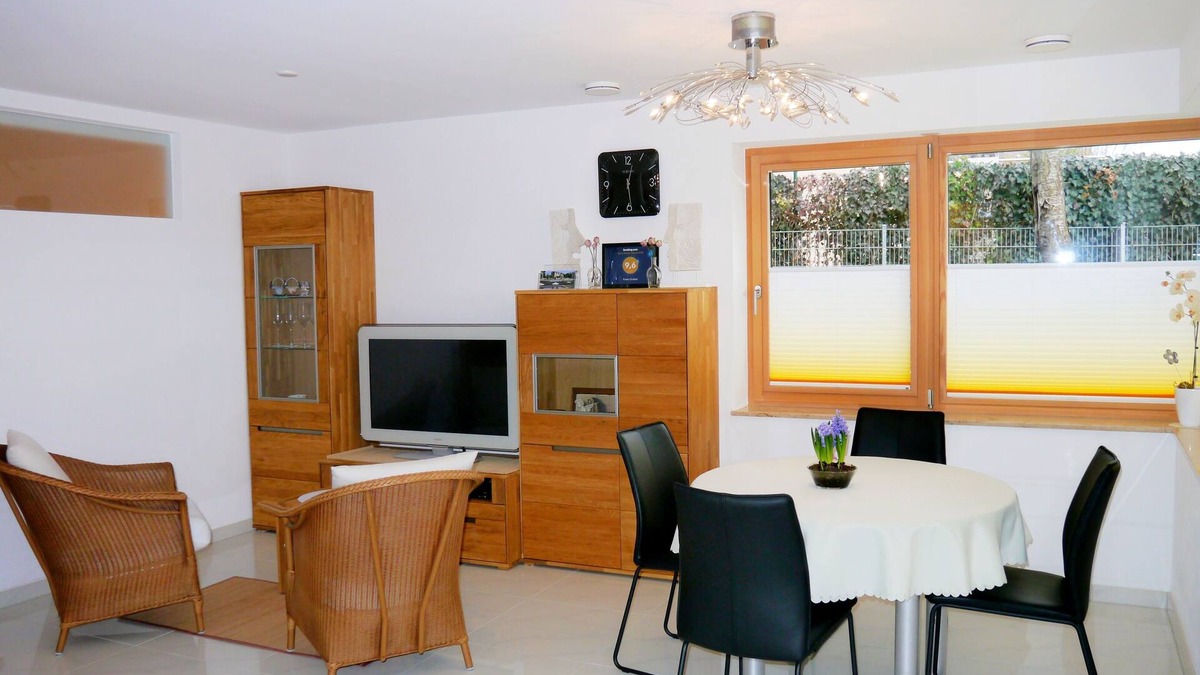 Erlangen Apartment | High quality apartment with SHI health pass