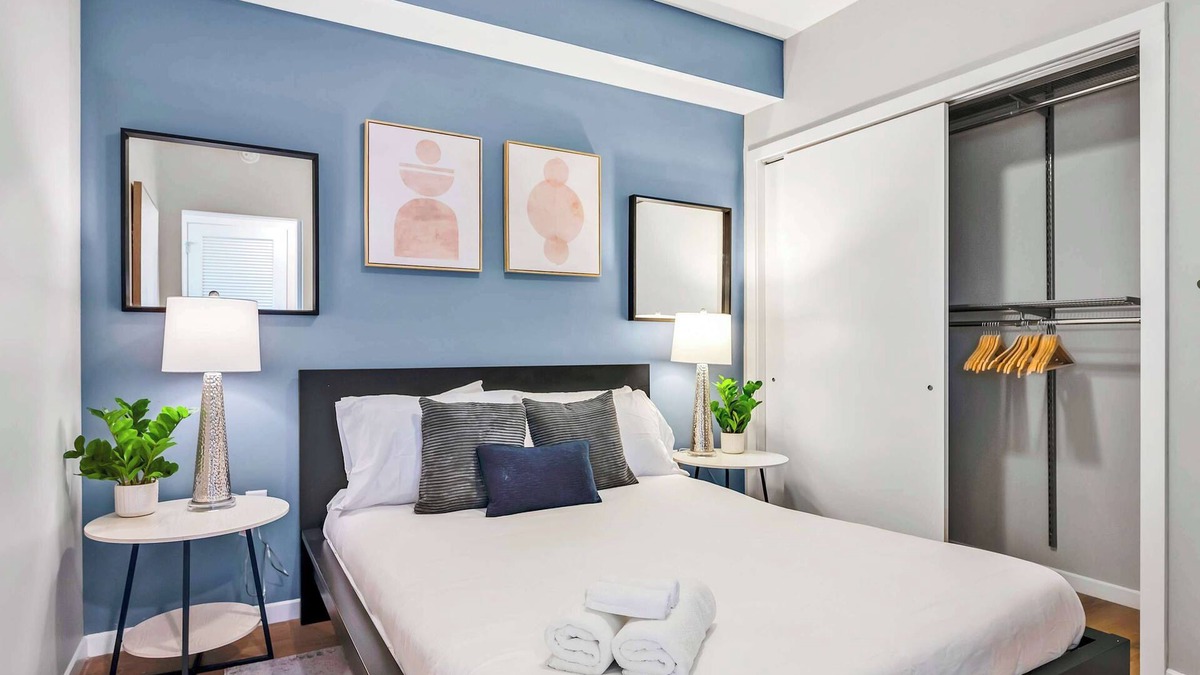 Glenwood South Apartment | High-Rise Apt Raleigh Free Parking & Sunset View 2