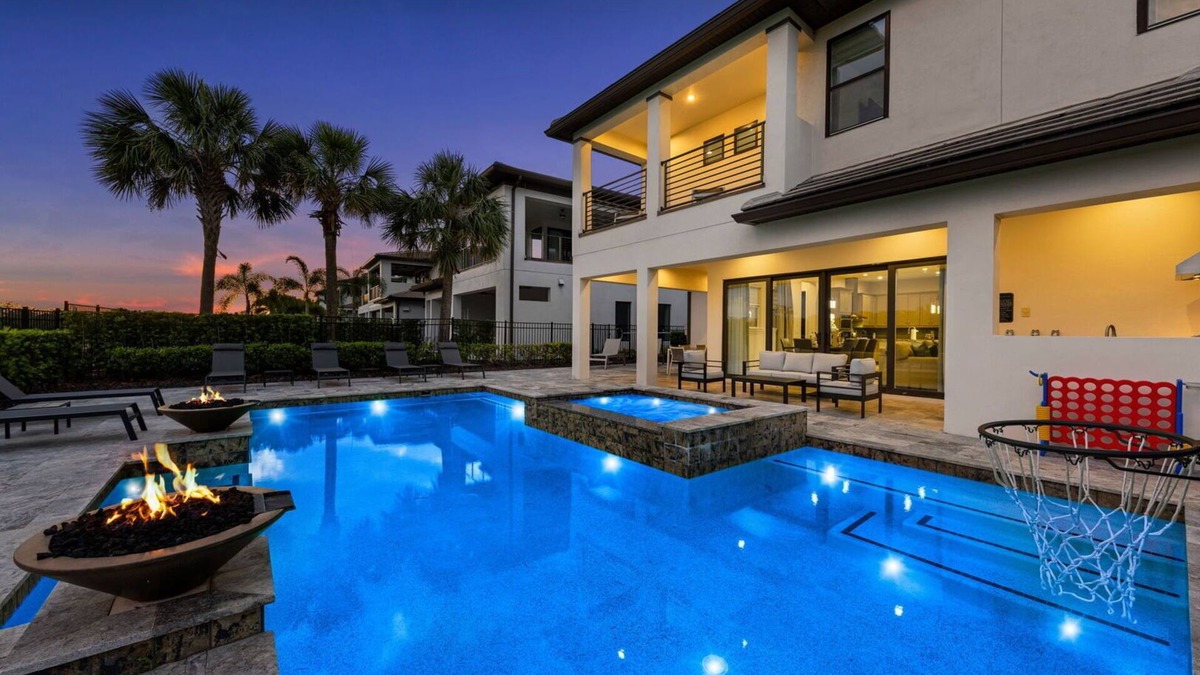 Bay Lake House | High Score Hideaway - Four Bedroom House, Sleeps 10