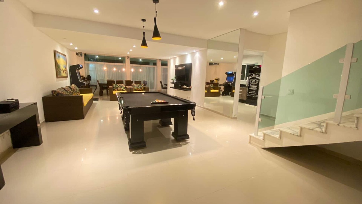 Maresias House | High standard house in Maresias, - 34 people Weekday specials