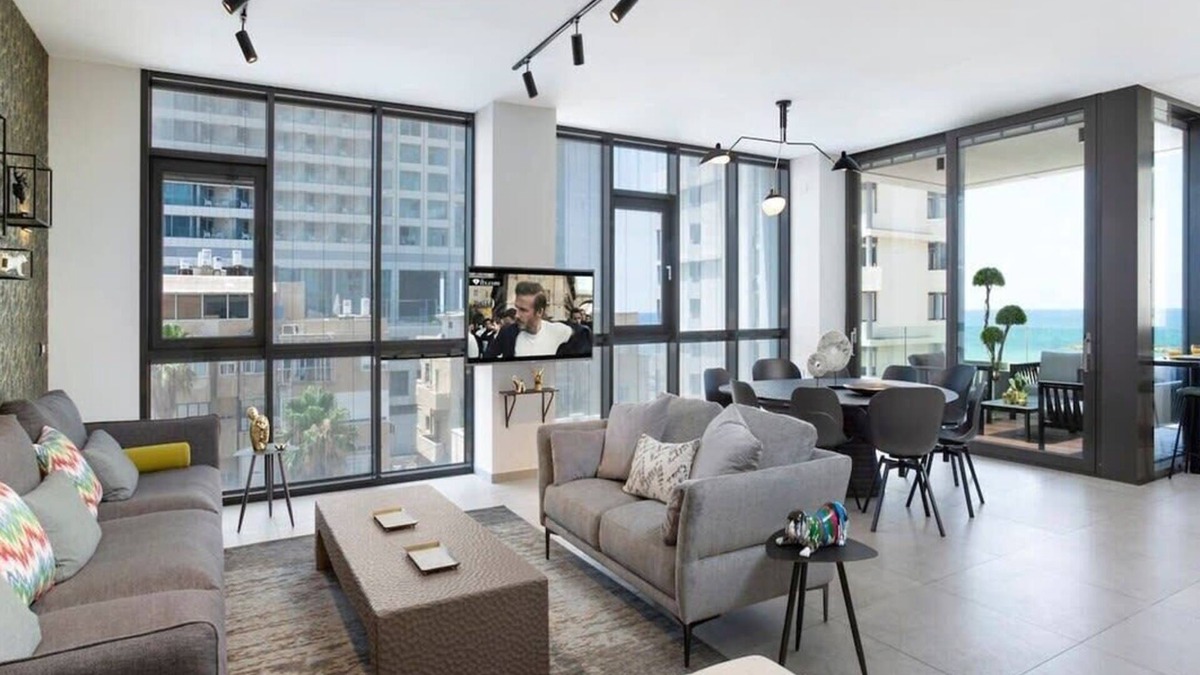Kerem HaTeimanim Apartment | High Standing at Hayarkon by HolyGuest