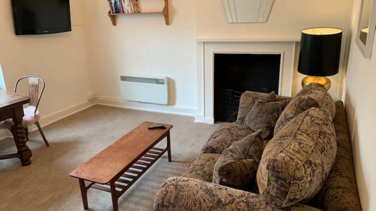 Sherborne Apartment | High street flat in the heart of Sherborne