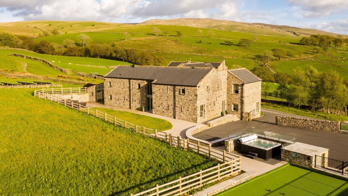 Bretherdale Cottage | HIGH VIEW BARN, family friendly, luxury holiday cottage in Sedbergh