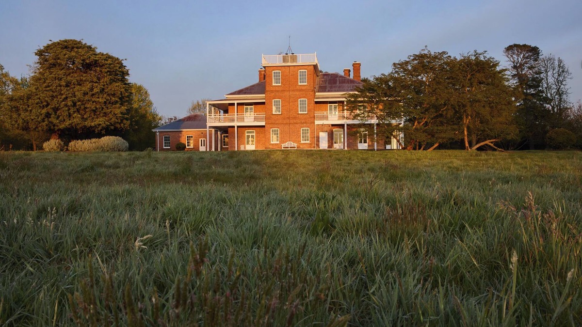 Bango House | HIGHCLERE FARM - A MANSION HOMESTEAD WHERE FRESH COUNTRY AIR AWAITS YOU!