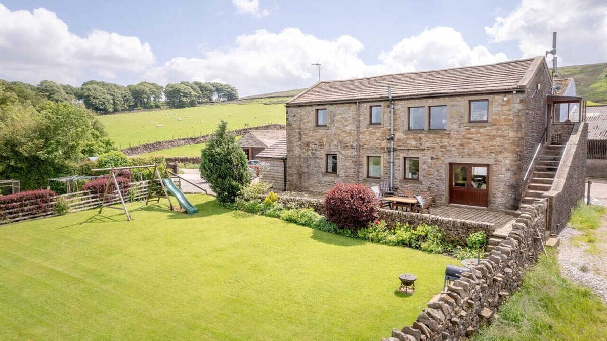 Fence Apartment | Higher Gills Farm, Clitheroe, Breath Taking Views