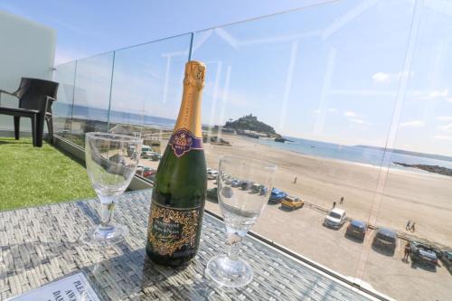 Marazion Apartment | Higher Mount View