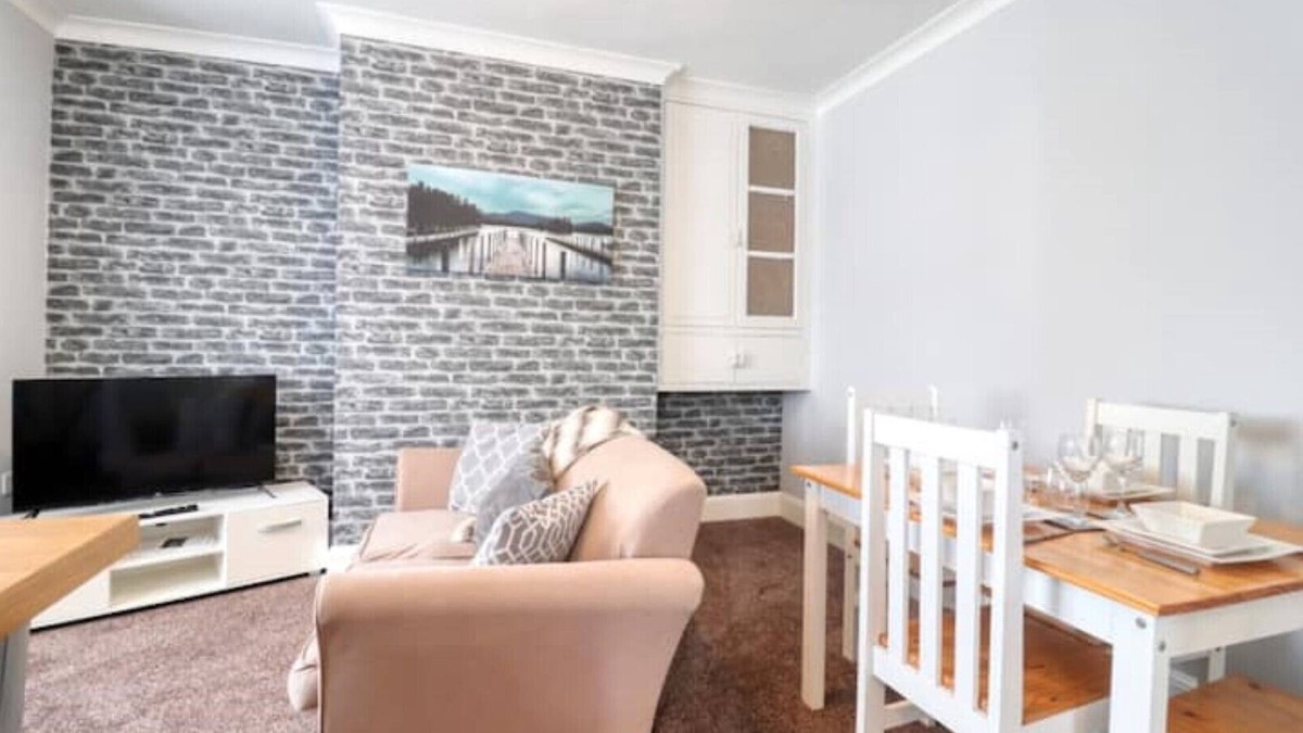Scunthorpe House | Highfield House cosy 4 bedroom
