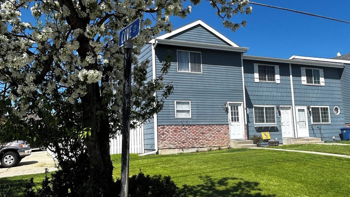 Sheridan House | Highland Hideaway-Newly Remodeled!