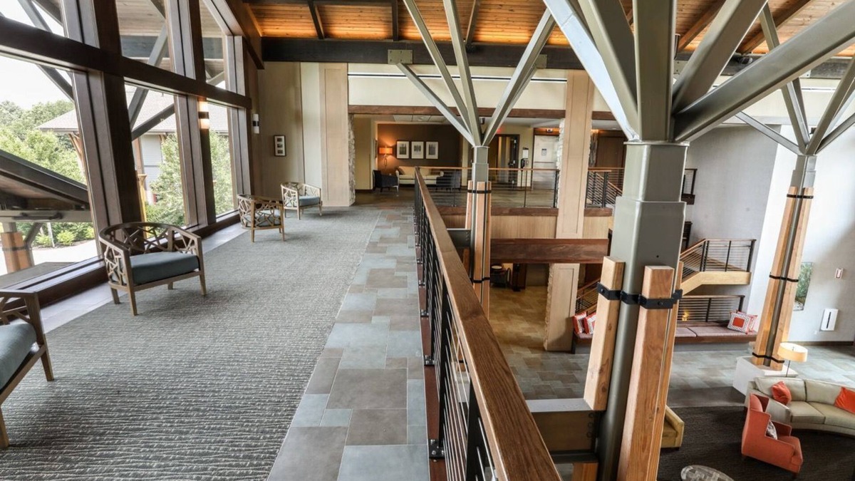 Fairfield Cabin | Highland Queen ADA | Accessible Room Near Slopes
