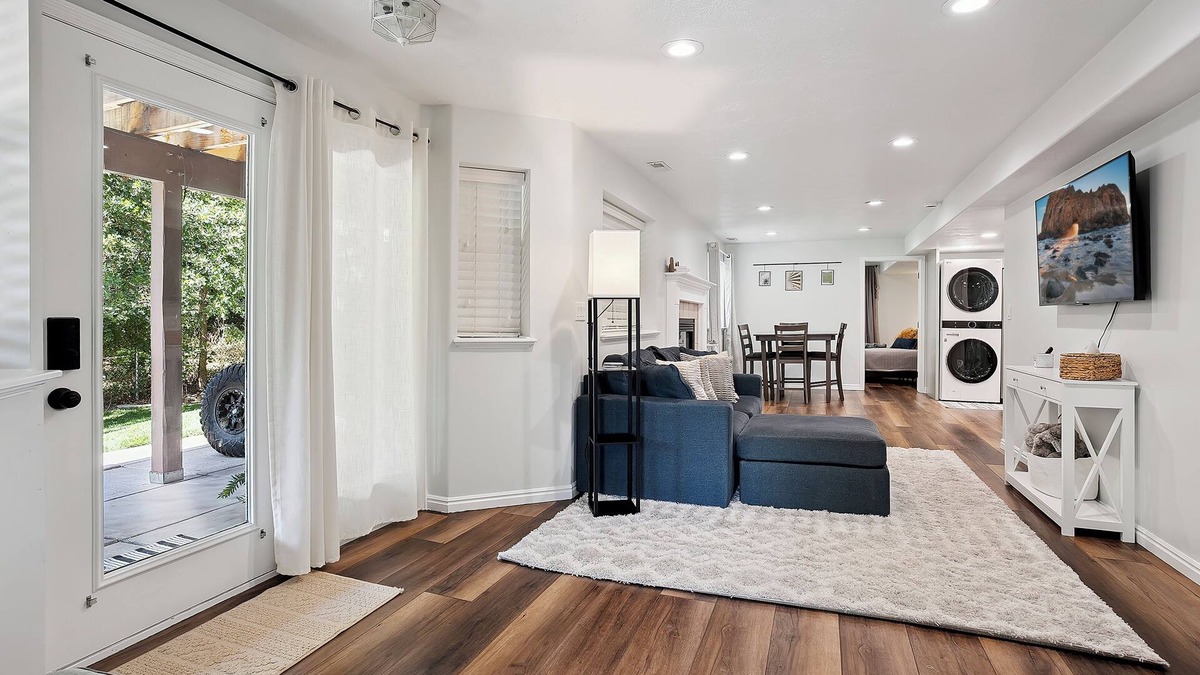 South Ogden House | Highland Retreat-Modern Mother in Law Suite Near Ogden