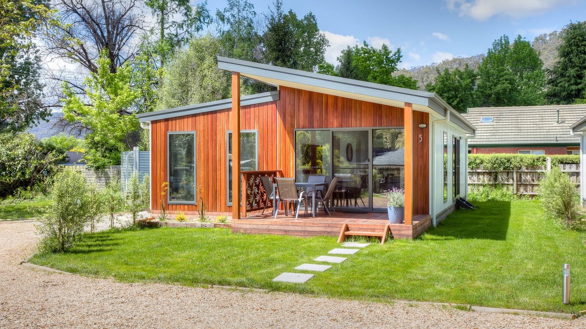 Bright Apartment | Highland Valley Cottage 1