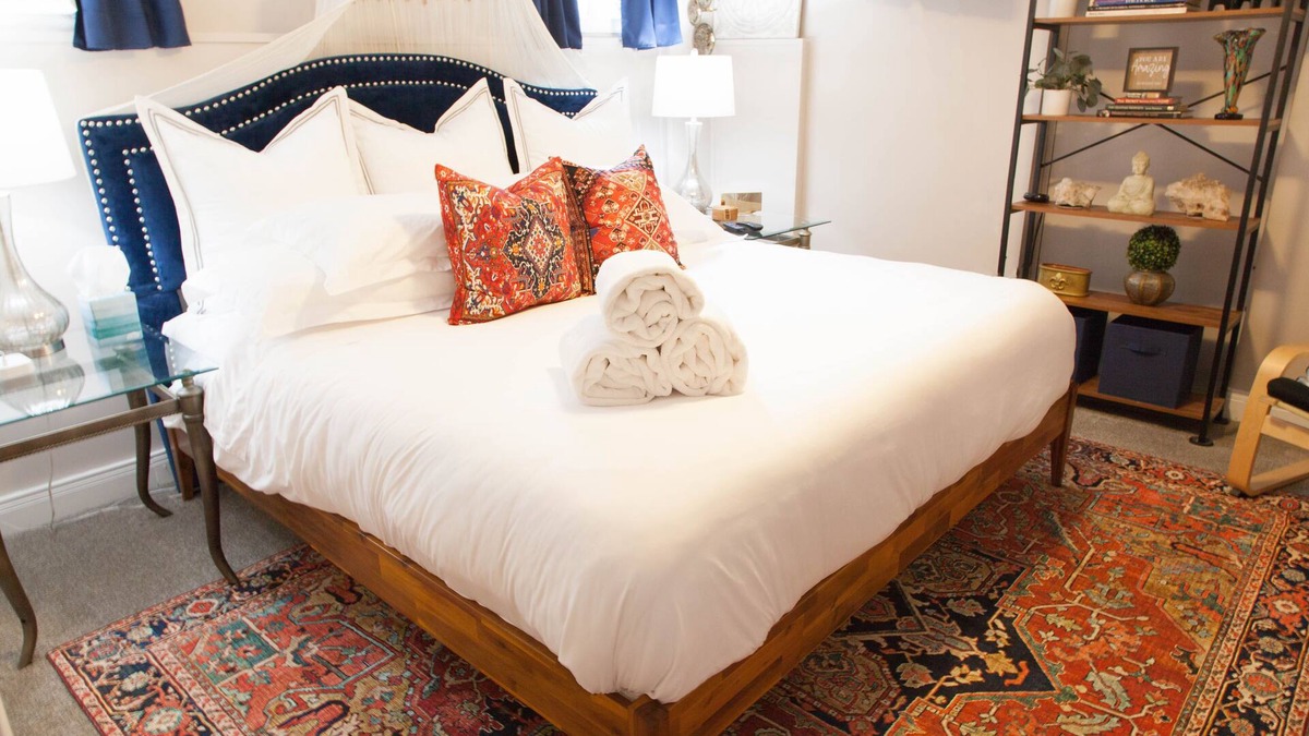 Bonnycastle Apartment | Highlands Zen Oasis Cherokee Parkside-KING Suite, Plush, Private, UltraCozy