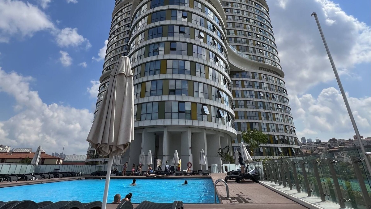 Atasehir Apartment | HIGHRISE FLAT WITH PANORAMIC ISTANBUL VIEW