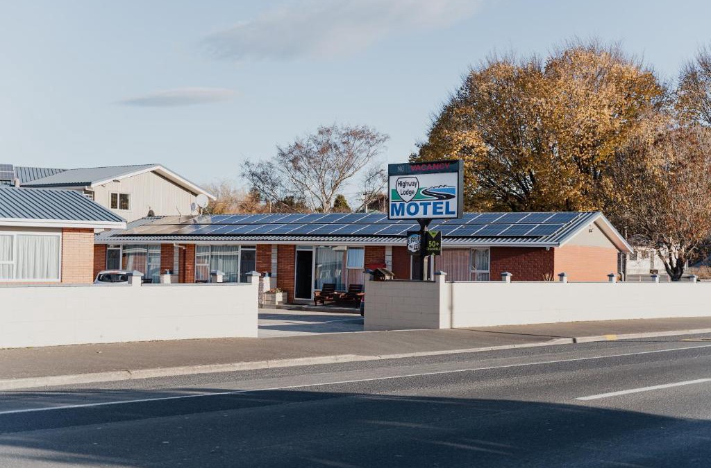 Balclutha Hotel | Highway Lodge Motel