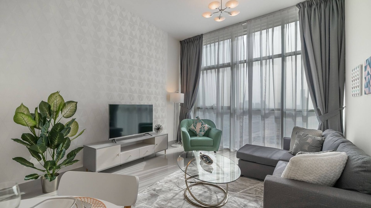 Jumeirah Village Apartment | HiGuests - Oudah Tower