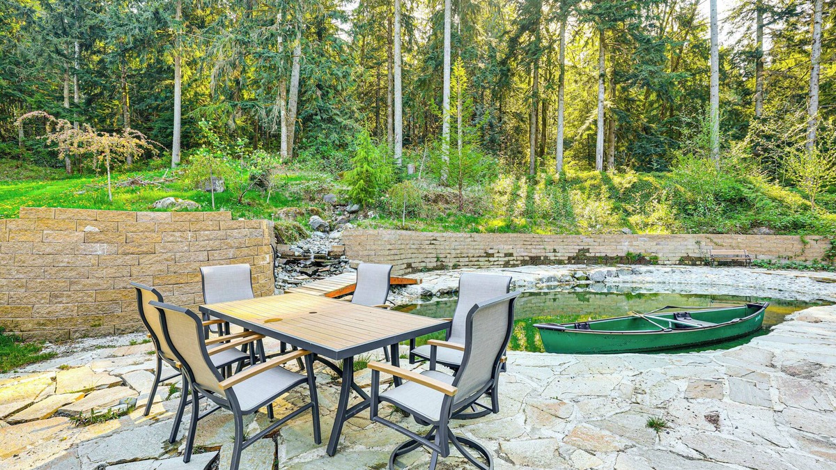 Issaquah House | Hike & Explore: Guest Suite w/Deck in Issaquah