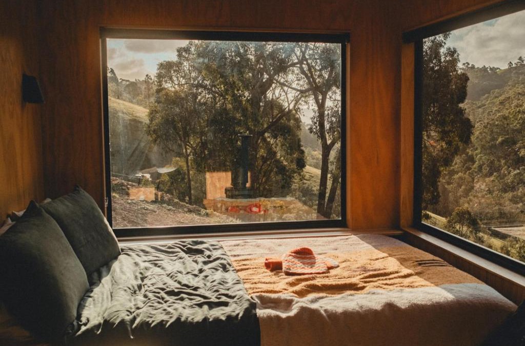Reedy Creek House | Hike to your Off-Grid Cabin Deep in Nature - Sloane